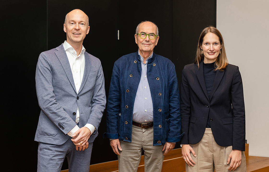 Foto des neuen Vorstands: Tim Göbel, Hans Schöpflin und Dr. Constanze Wehner (von links)